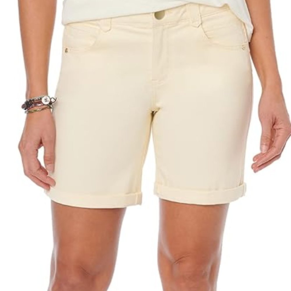 ⚡️Democracy Women's Ab Solution Short